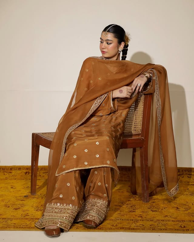 Gold Orchard š¤ Stitched Outfit 3-piece