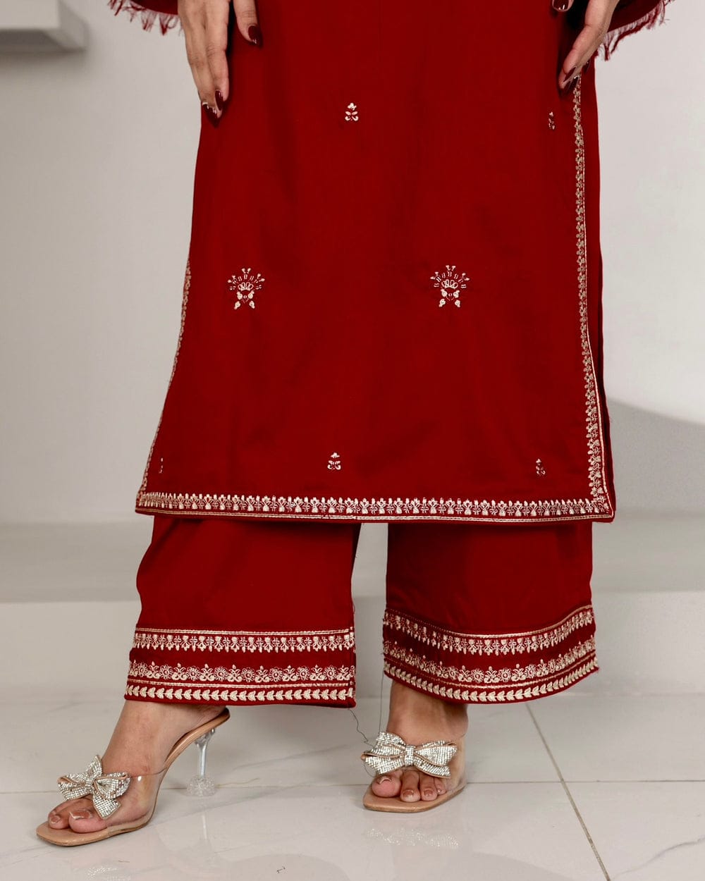 Mohagany – A Symbol of Elegance 2-Piece stitched Suit