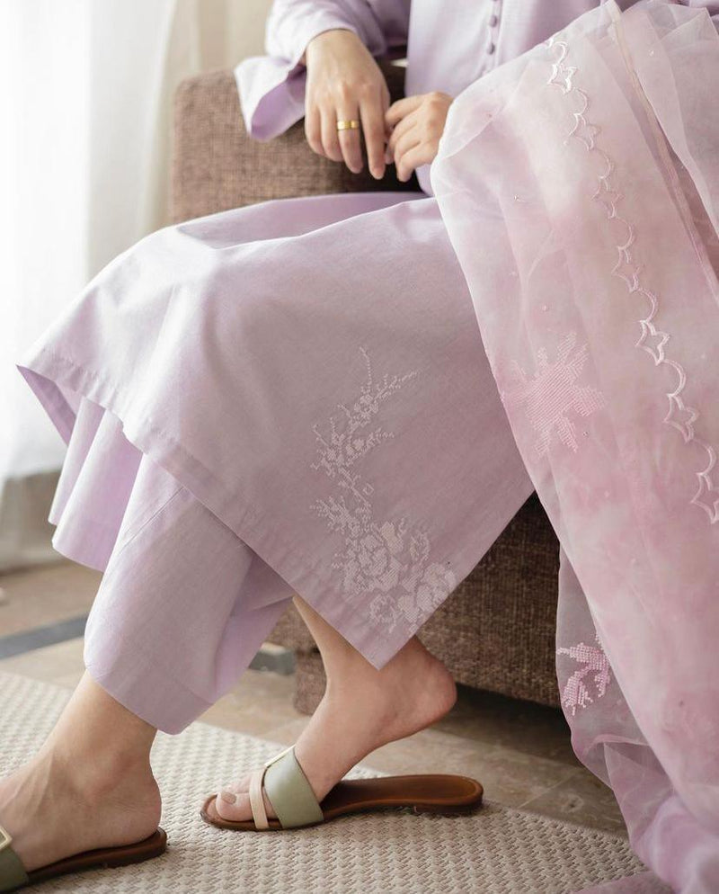 Indigo Lawn | 3-Piece Stitched Suit