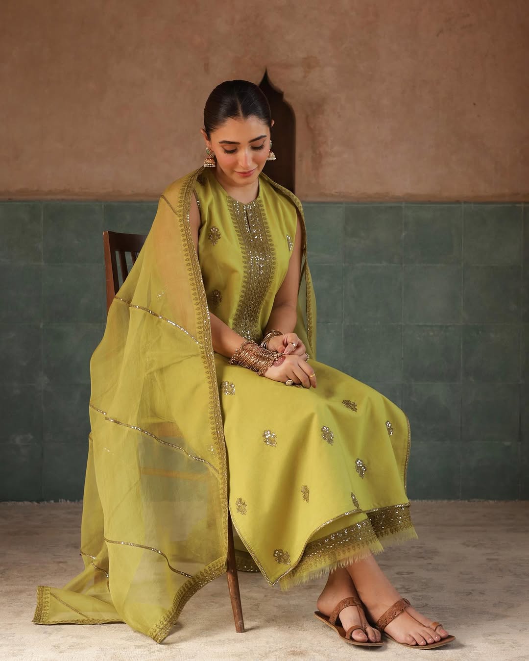 Yellow Full Sleeves Lawn 3-Piecce