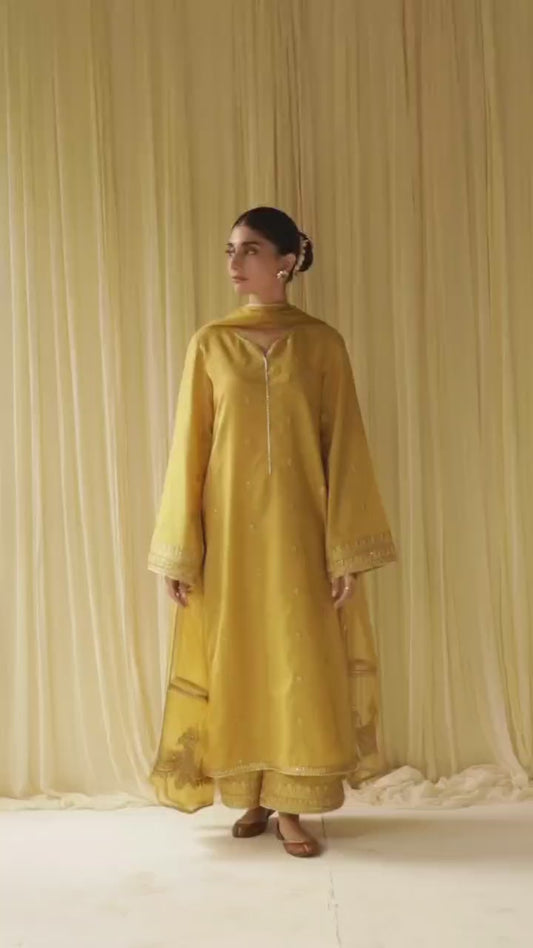 Mehra lawn 3-piece Stiched Eid Arrival