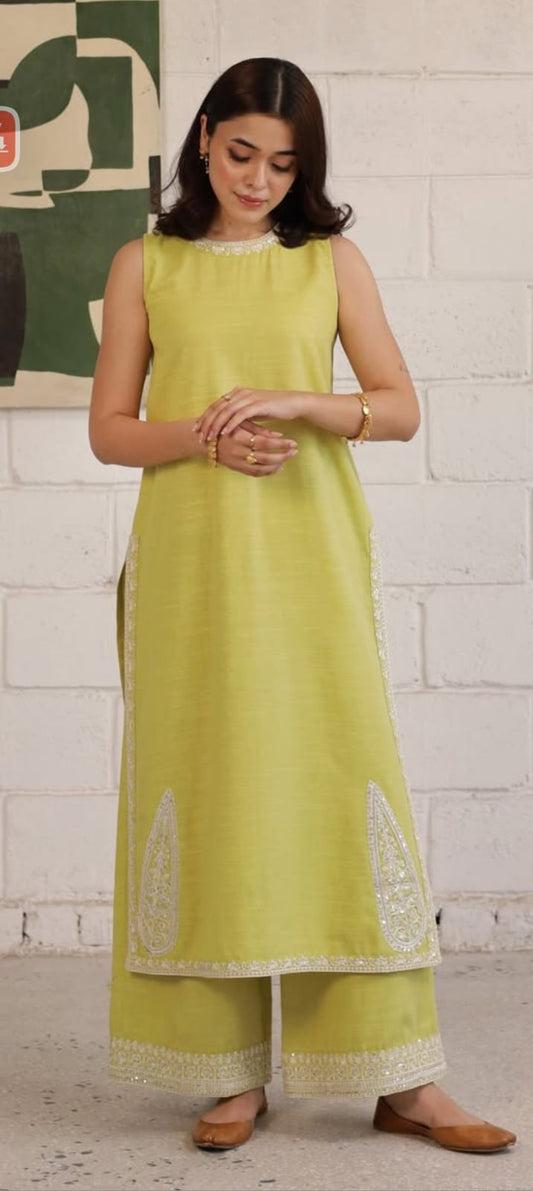 Lime Green 🎨stitched🪡outfit