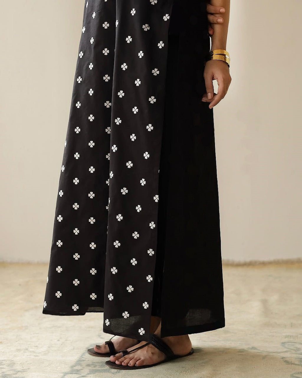 Black & White Full Sleeves |3-piece