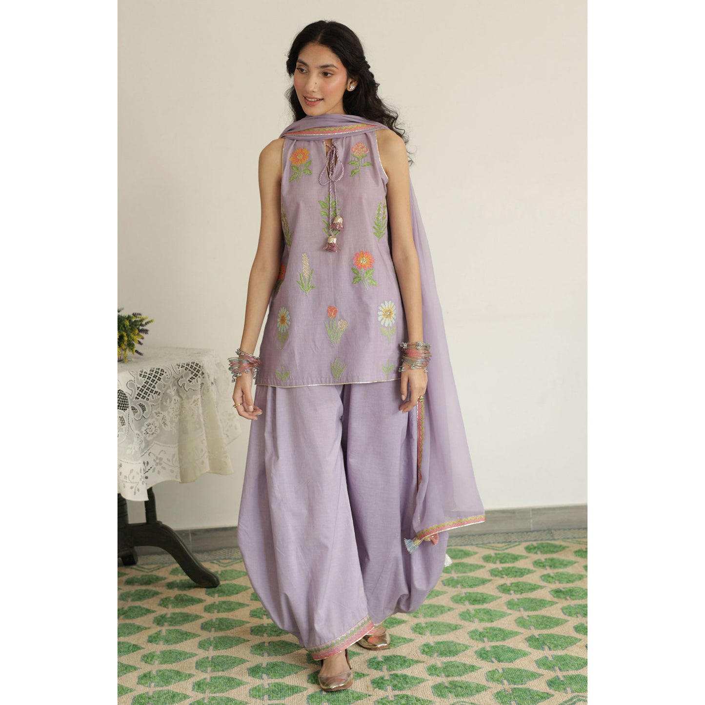 Indigo Full Sleeve's Outfit