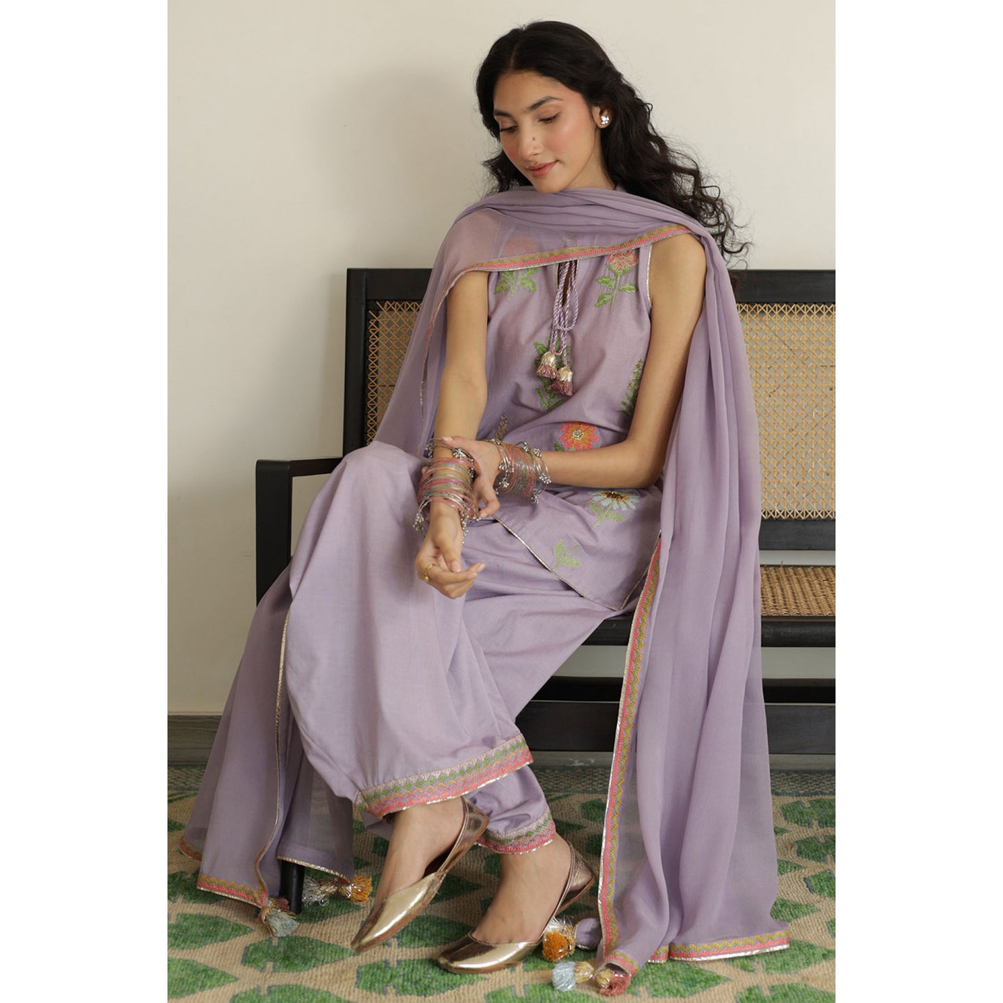 Indigo Full Sleeve's Outfit