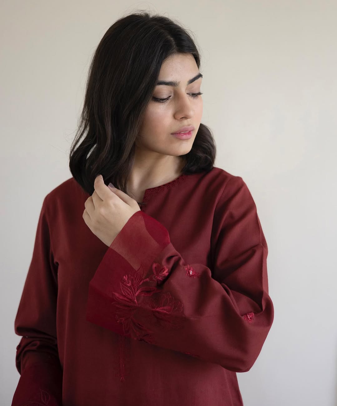 Red Mirror 🪞 Premium Outfit