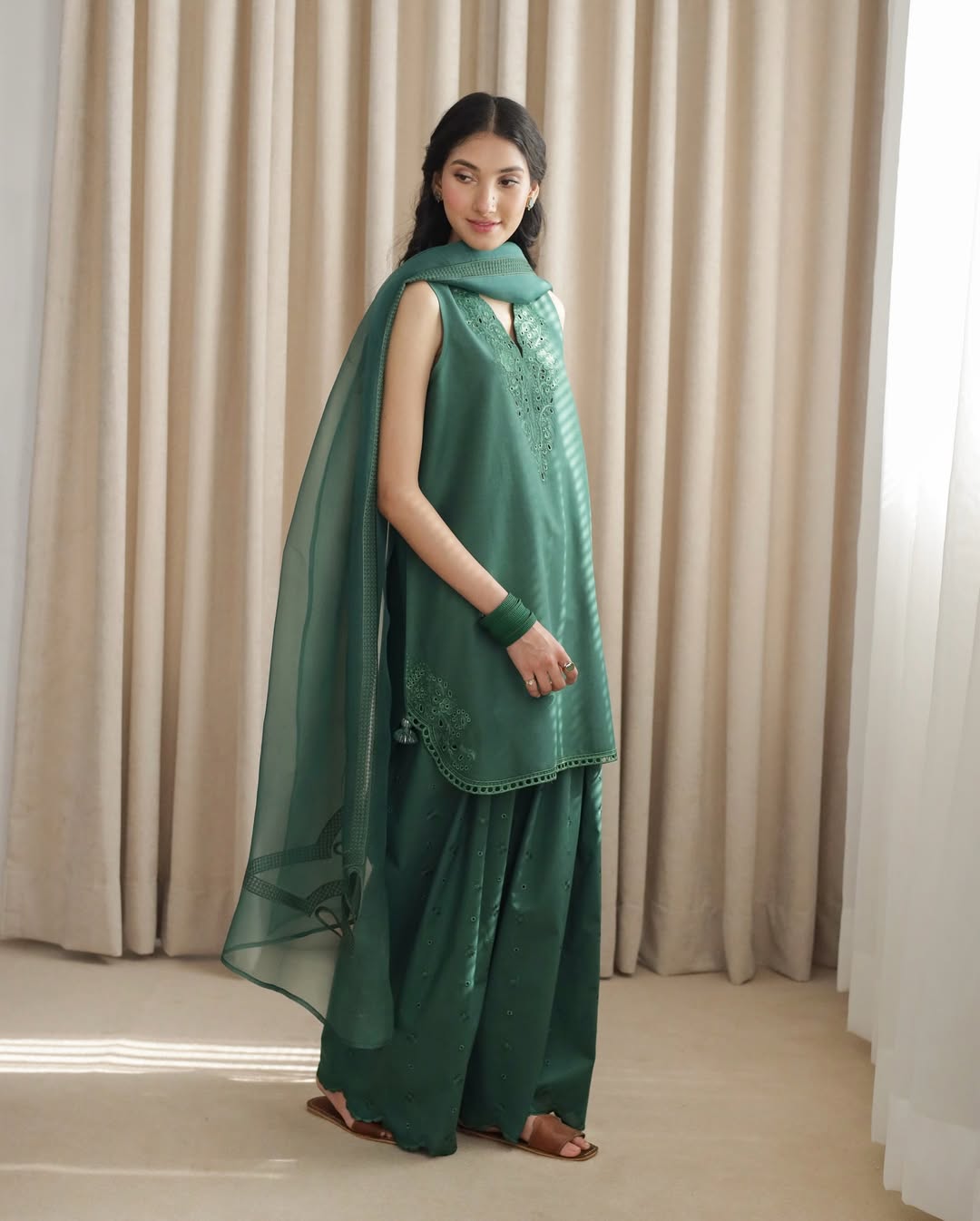 Zinc Green 🌿 Full Sleeve's Stitched Dress