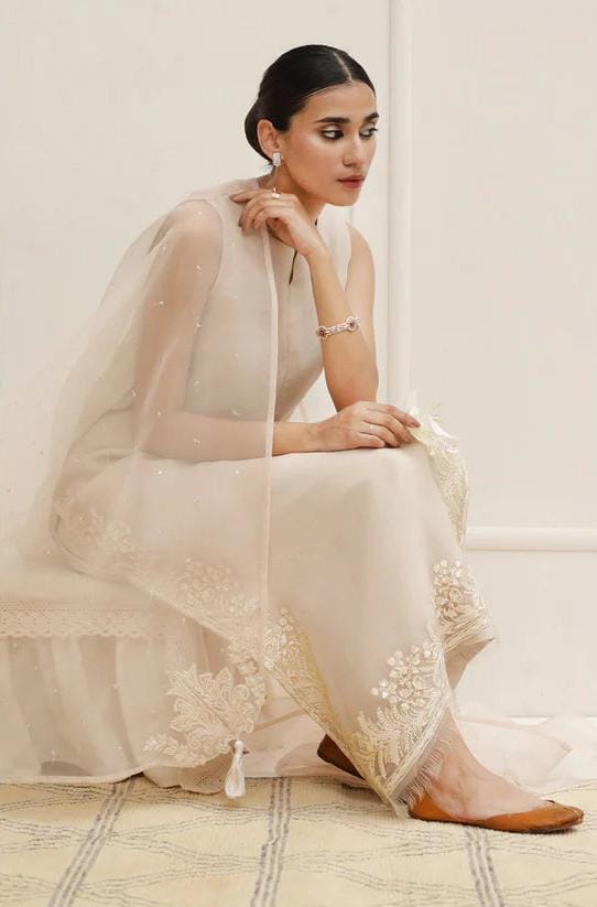 Light Skin Stitched🪡outfit